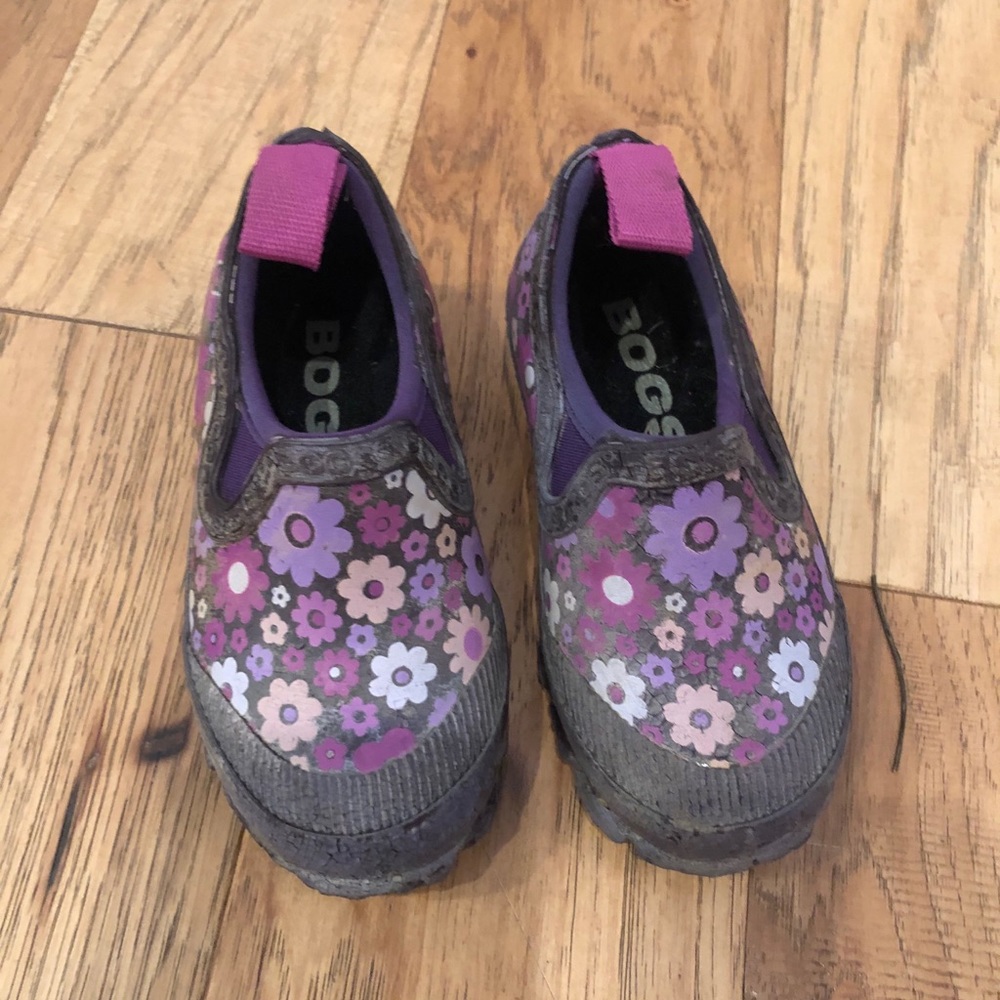 Bogs rain shoes, girls 9